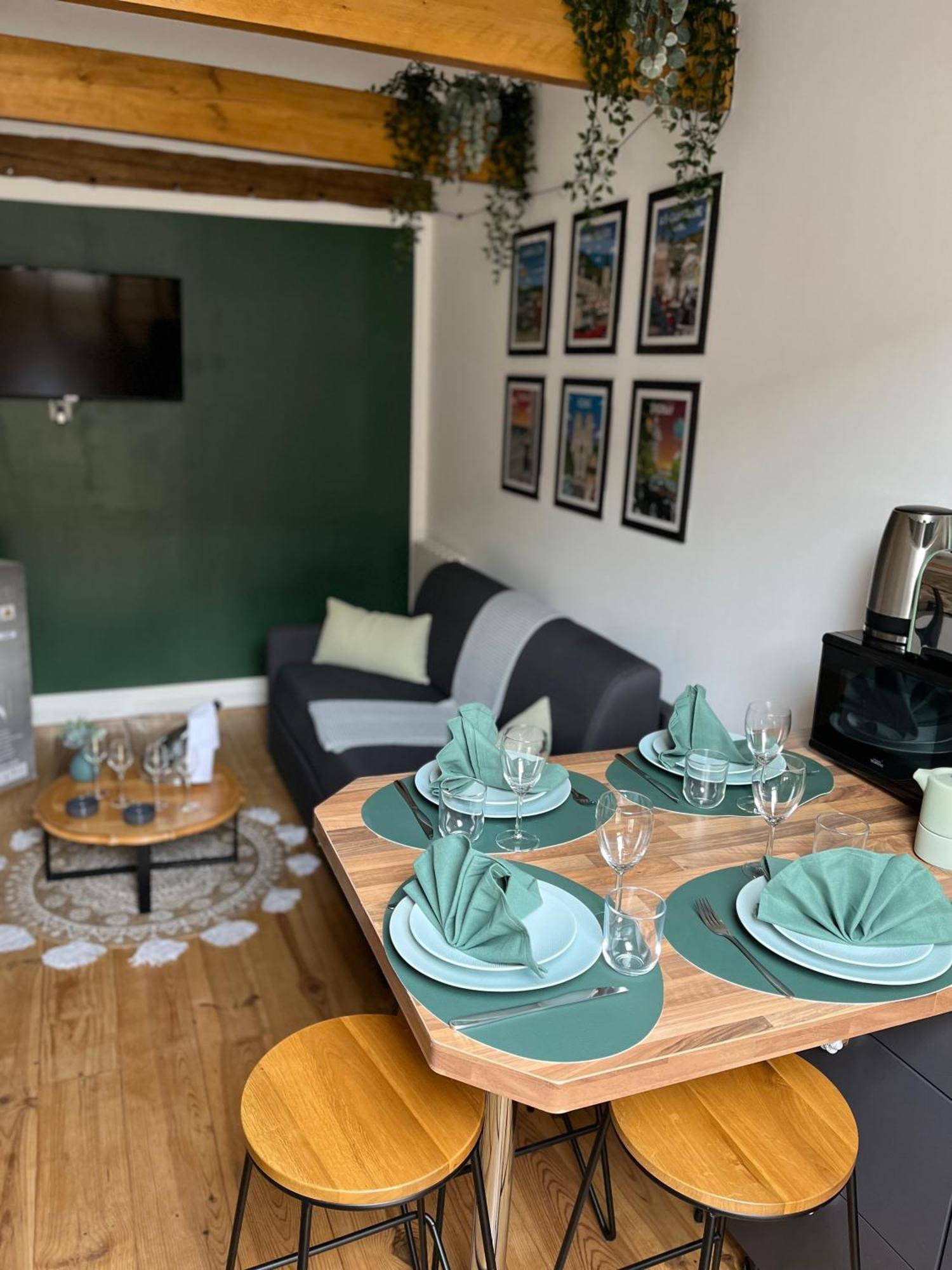 Le Nid D'Isa Bed and Breakfast Hautvillers Eksteriør billede